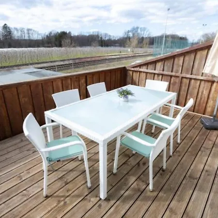 Ferienwohnung Nr 3 Im Gemutlichen Gastehaus Benedikt Apartment Friedrichshafen