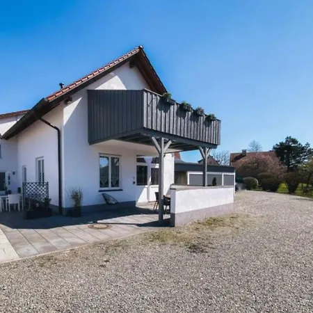 Ferienwohnung Nr 3 Im Gemutlichen Gastehaus Benedikt *