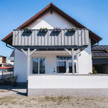 Ferienwohnung Nr 3 Im Gemutlichen Gastehaus Benedikt